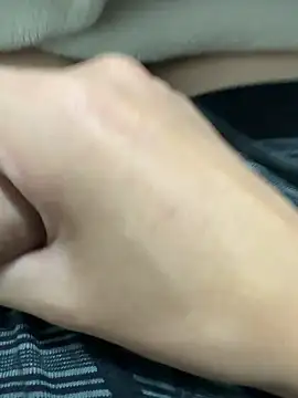 Snapshot of haruki_18old chatting on 11.14.25 haruki 18old online show from 11.14.25