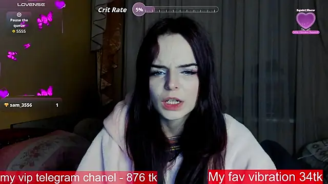 Snapshot of ArianaLight chatting on 11.24.25 ArianaLight online show from 11.24.25