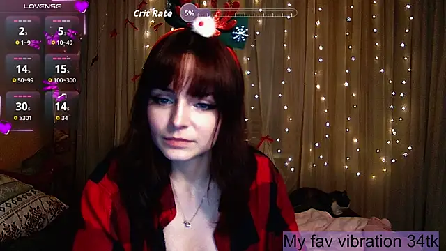 Snapshot of ArianaLight chatting on 12.18.25 ArianaLight online show from 12.18.25