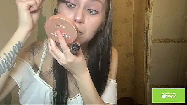 ArianeBhayani online show from 11.13.25