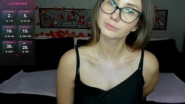 NikkiKiss   online show from 11.02.25