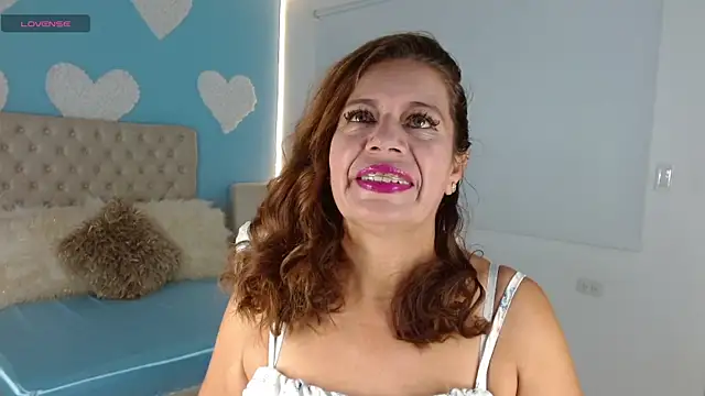 Snapshot of channelsmith_55 chatting on 12.15.25 channelsmith 55 online show from 12.15.25