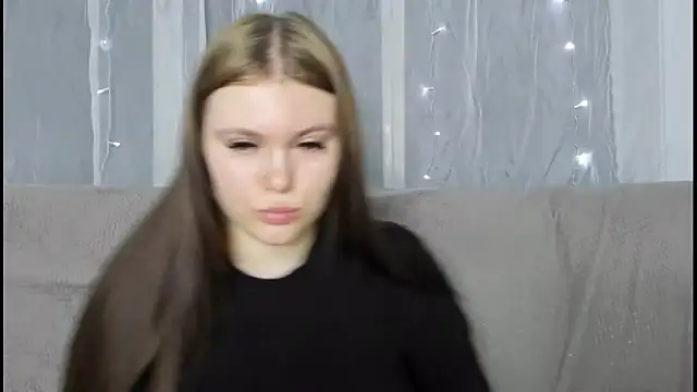 Musegirl online show from 12.17.25