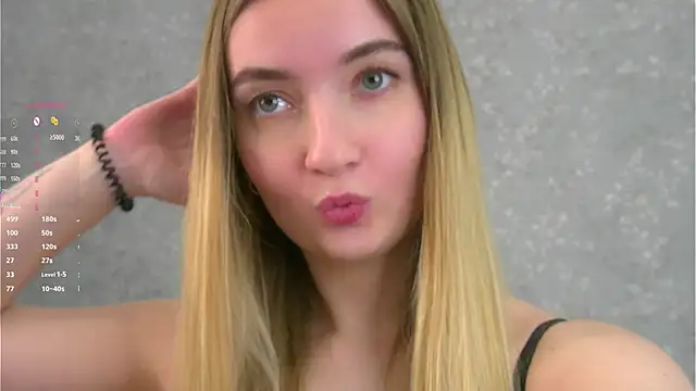 Snapshot of Marylandyy chatting on 11.29.25 Marylandyy online show from 11.29.25