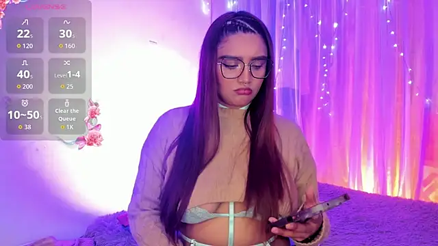 Snapshot of soyanny_1 chatting on 10.15.25 soyanny 1 online show from 10.15.25