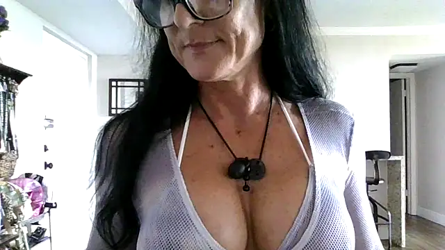 carothepro online show from 10.31.25