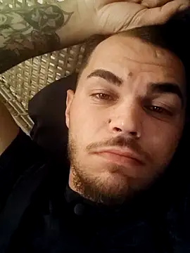 Snapshot of Alexszader36 chatting on 11.18.25 Alexszader36 online show from 11.18.25