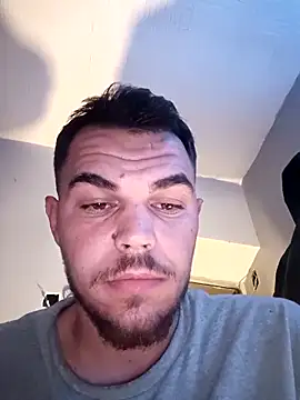 Snapshot of Alexszader36 chatting on 12.21.25 Alexszader36 online show from 12.21.25