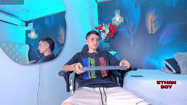 Ethan Boy  online show from 12.16.25