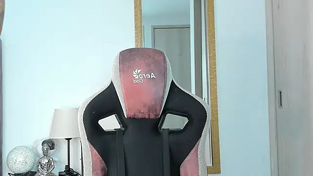 Snapshot of Ken_mailik1 chatting on 11.12.25 Ken mailik1 online show from 11.12.25