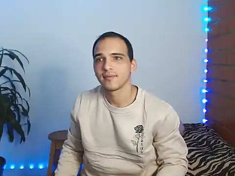 Maax3023 online show from 10.24.25