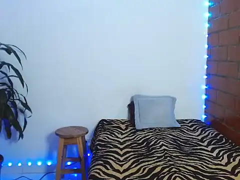 Maax3023 online show from 11.01.25