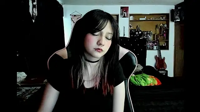 Maki Zein  online show from 01.15.26