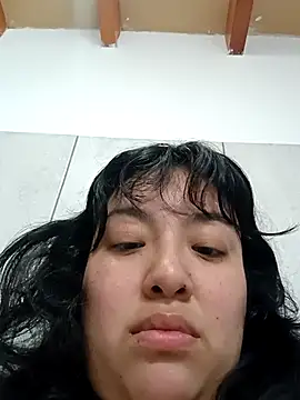 Snapshot of Limoncito027 chatting on 10.23.25 Limoncito027 online show from 10.23.25