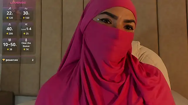  naylaa  online show from 11.18.25