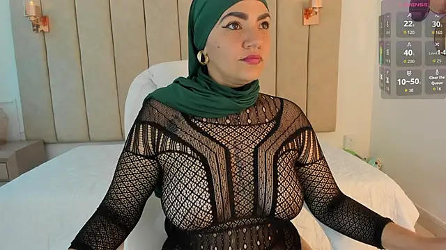  naylaa  online show from 12.23.25