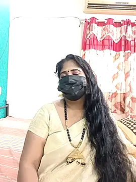 Snapshot of tamil-aunt chatting on 10.23.25 tamil-aunt online show from 10.23.25