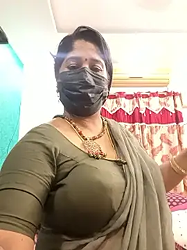 Snapshot of tamil-aunt chatting on 11.19.25 tamil-aunt online show from 11.19.25