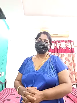 Snapshot of tamil-aunt chatting on 11.21.25 tamil-aunt online show from 11.21.25