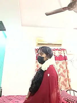 Snapshot of tamil-aunt chatting on 11.23.25 tamil-aunt online show from 11.23.25