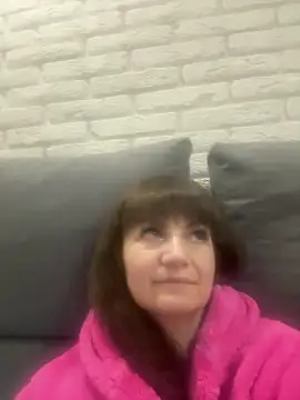 Snapshot of Butterfly8385 chatting on 10.26.25 Butterfly8385 online show from 10.26.25