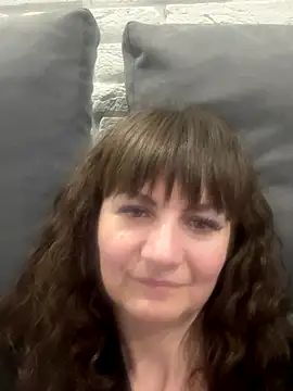 Snapshot of Butterfly8385 chatting on 10.28.25 Butterfly8385 online show from 10.28.25