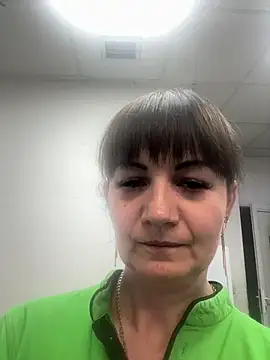 Snapshot of Butterfly8385 chatting on 11.13.25 Butterfly8385 online show from 11.13.25