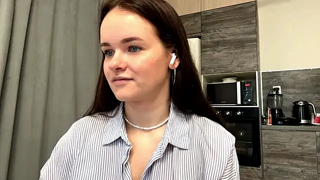 WalterGirlcute online show from 10.11.25