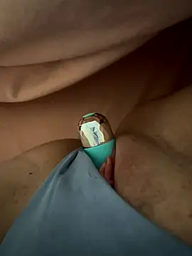 Snapshot of milenaporno chatting on 11.04.25 milenaporno online show from 11.04.25