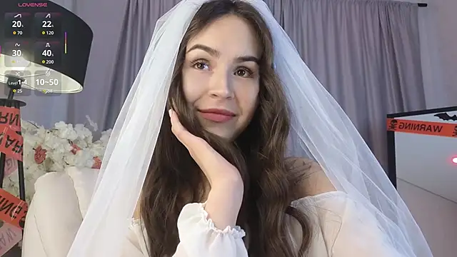 LionKierra online show from 10.31.25