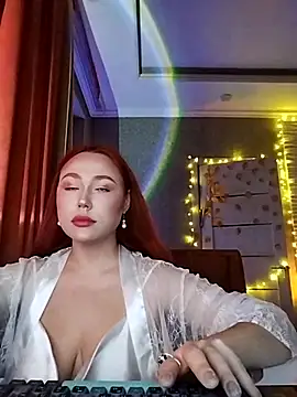 LolaMint  online show from 12.03.25