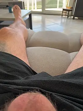 Snapshot of FrenchChibreur chatting on 03.20.26 FrenchChibreur online show from 03.20.26