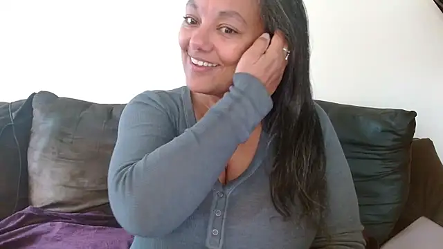 SexyThickStasia69 online show from 10.21.25