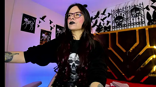 Evangelinejoness  online show from 11.02.25