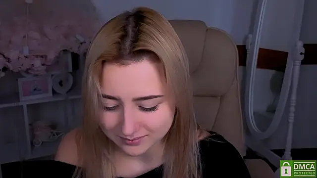 Lulu   Moon online show from 02.08.26