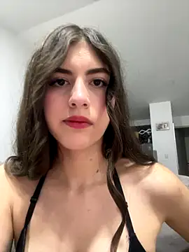 Snapshot of AlessiaLuxx chatting on 11.01.25 AlessiaLuxx online show from 11.01.25