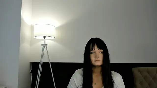 Snapshot of SherronSenner chatting on 10.14.25 SherronSenner online show from 10.14.25