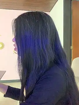Snapshot of LunaMoore_Pink chatting on 04.24.26 LunaMoore Pink online show from 04.24.26