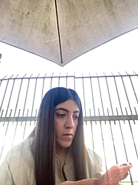 Snapshot of ElectraPink_ chatting on 12.18.25 ElectraPink online show from 12.18.25