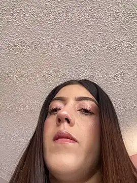 Snapshot of ElectraPink_ chatting on 02.21.26 ElectraPink online show from 02.21.26