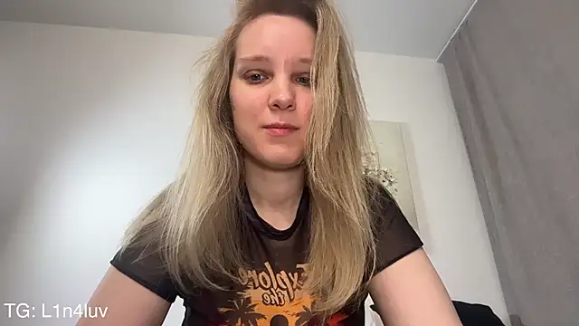 AIicaparkerc online show from 03.13.26