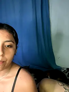 Snapshot of Die-lunara chatting on 10.12.25 Die-lunara online show from 10.12.25