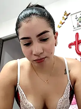 sophia salazar18 online show from 10.18.25