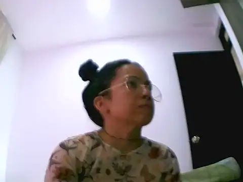 Snapshot of chiarafus0 chatting on 11.01.25 chiarafus0 online show from 11.01.25