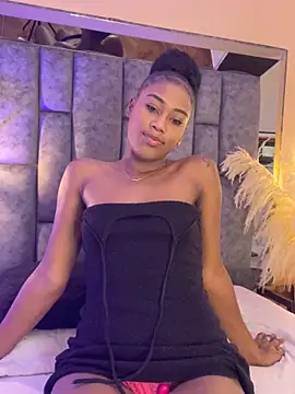 Snapshot of SofiRuiz_ chatting on 10.22.25 SofiRuiz online show from 10.22.25