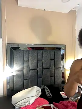 Snapshot of SofiRuiz_ chatting on 11.11.25 SofiRuiz online show from 11.11.25