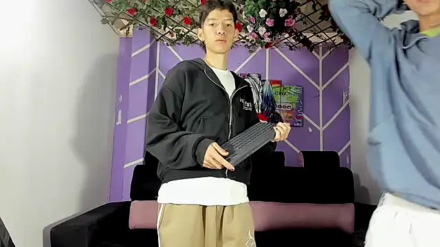 heyy noah11 online show from 02.02.26