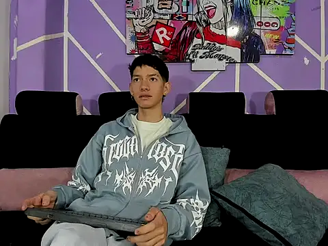 heyy noah11 online show from 02.13.26