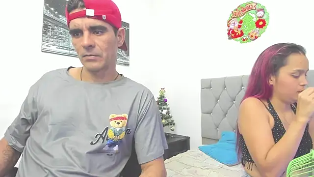 Snapshot of Sofi_And_Santy chatting on 01.15.26 Sofi And Santy online show from 01.15.26