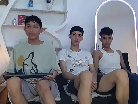 PYCS BOYS online show from 10.12.25